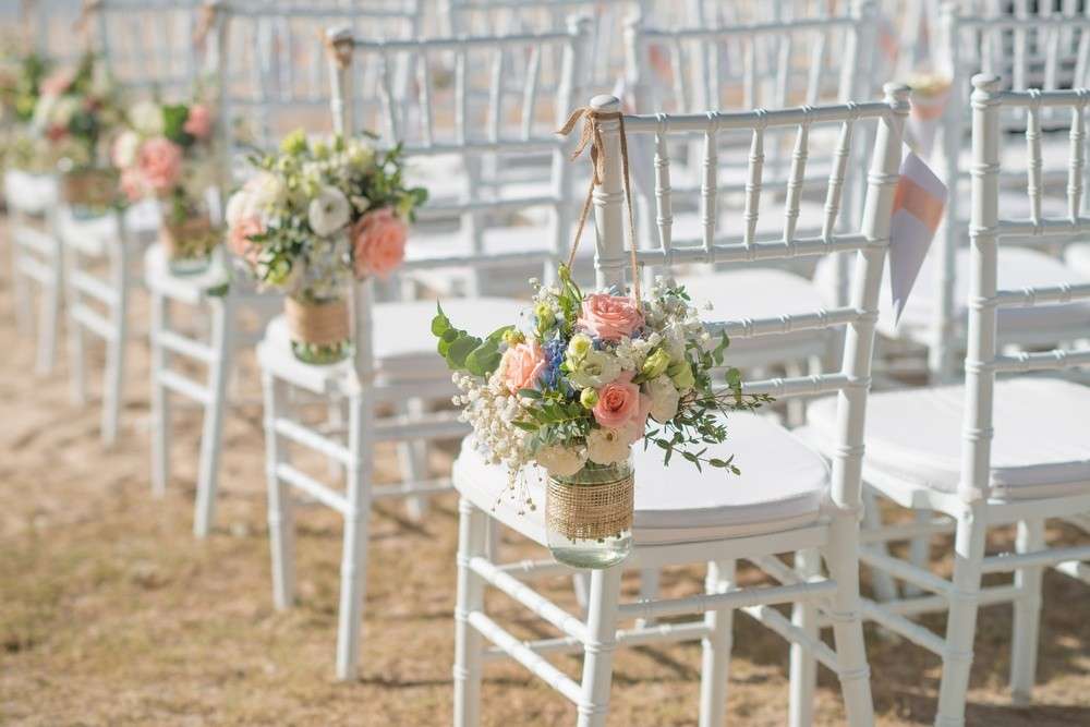 Für die Brautsträuße werden neben Blumen, Kräutern und Gewürzen auch andere Sachen als Dekor - Elemente verwendet.