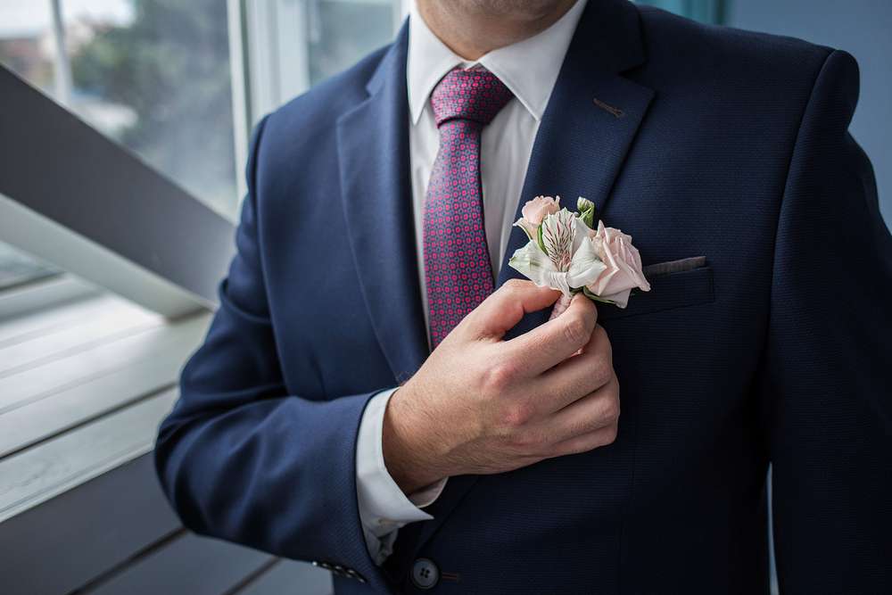 Hochzeitsoutfit des Bräutigams – Das sollte man beachten