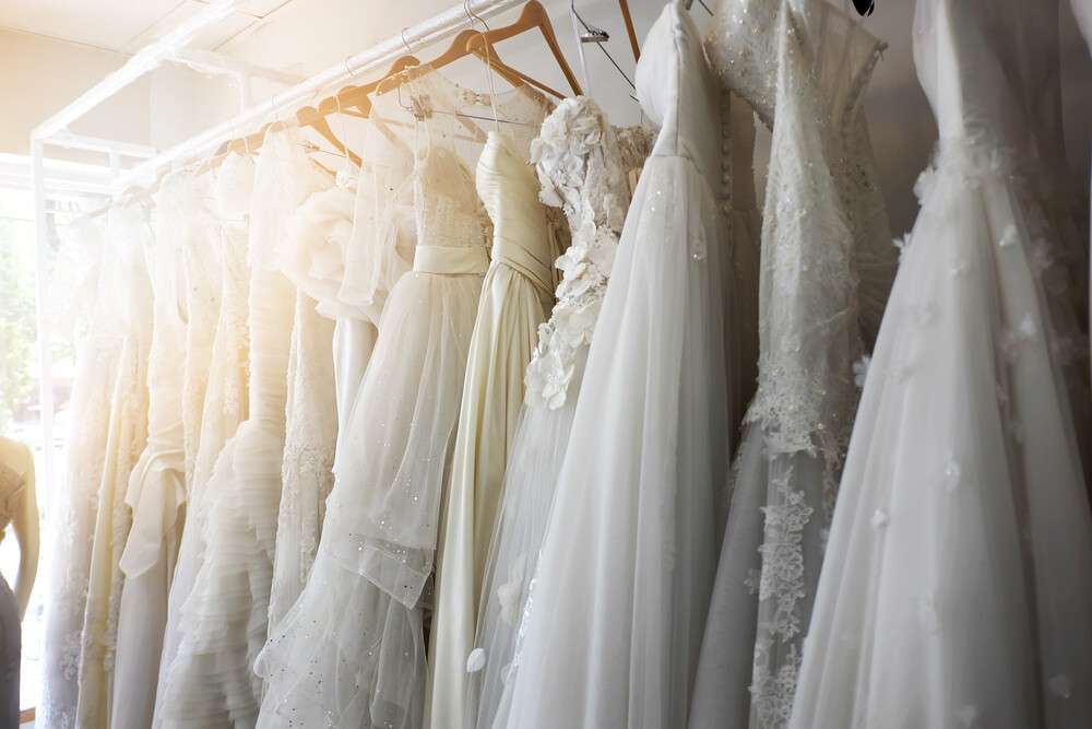 Wo Sie Angebote für das Brautkleid finden können